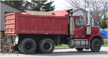DUMP TRUCK