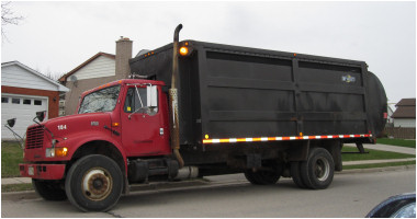 GARBAGE TRUCK