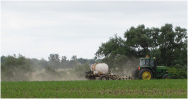 CROP SPRAYING TRACTOR
